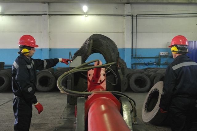 Павлодарцы могут бесплатно сдать ненужные шины для производства детских площадок